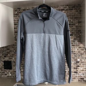 Nike Golf top